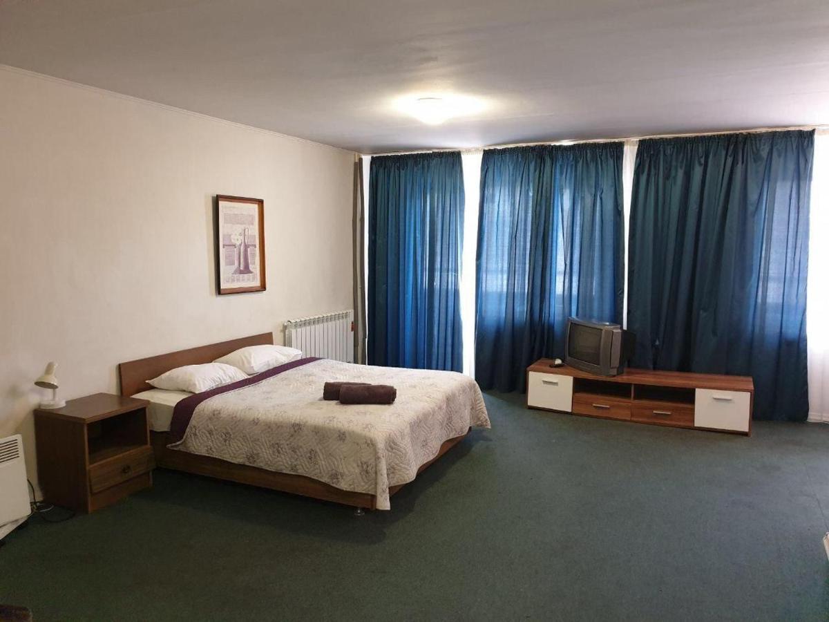 Mini Hotel Vesna Dnipro Eksteriør billede
