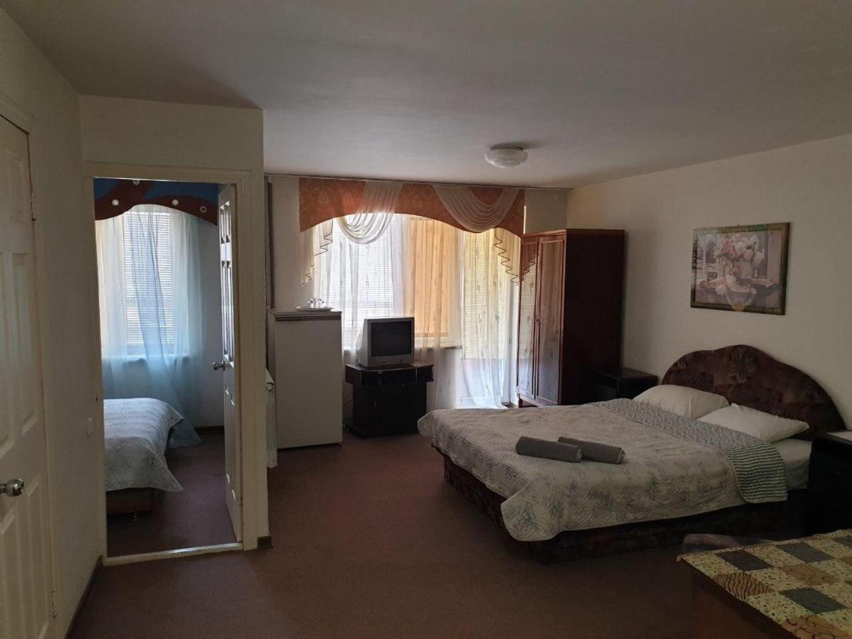 Mini Hotel Vesna Dnipro Eksteriør billede